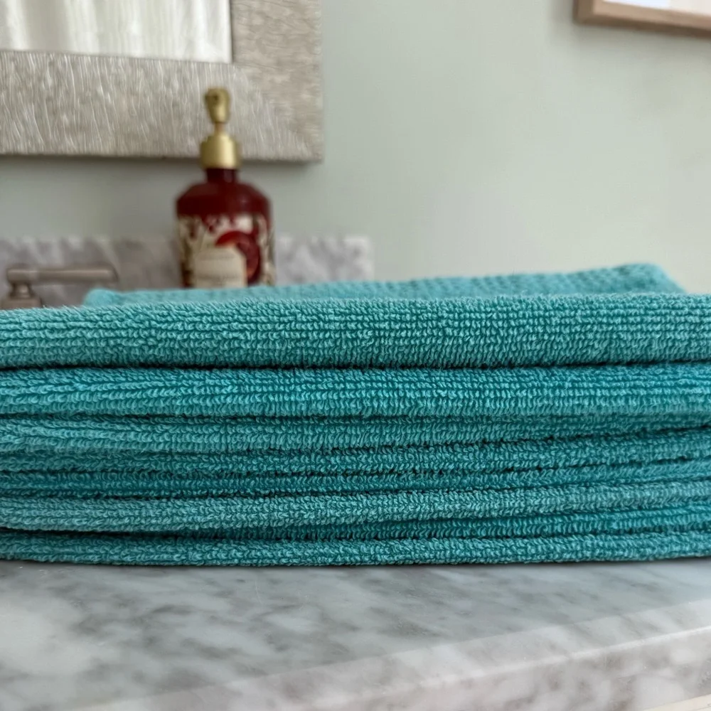 8 Turquoise Washcloths